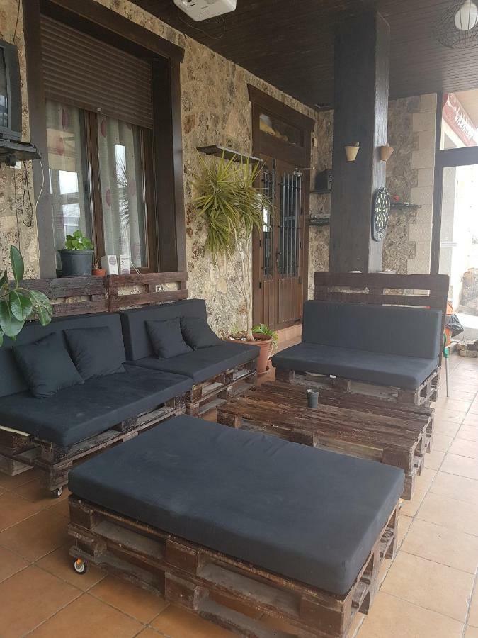 Apartamentos Hostal Cabanas Carboneras de Guadazaon ภายนอก รูปภาพ
